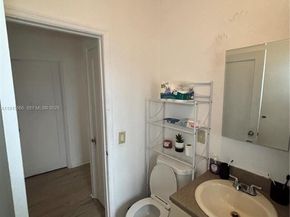 808 NW 75th St, Miami FL 33150