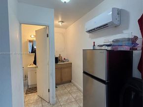 808 NW 75th St, Miami FL 33150