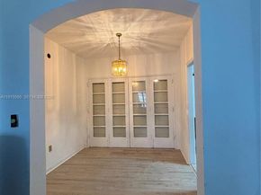 808 NW 75th St, Miami FL 33150