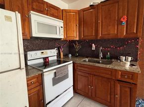 808 NW 75th St, Miami FL 33150