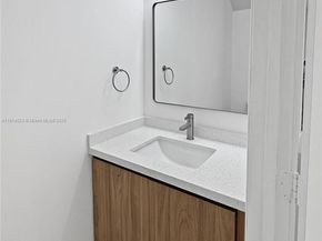 2179 Hacienda Ter, Weston FL 33327