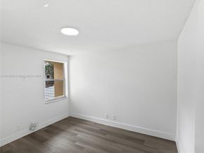 2179 Hacienda Ter, Weston FL 33327