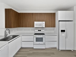 2179 Hacienda Ter, Weston FL 33327