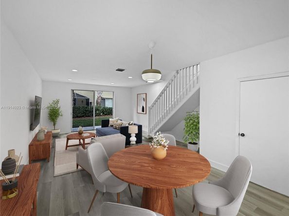 2179 Hacienda Ter, Weston FL 33327