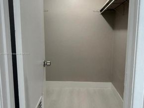 870 NW 87th Ave 310, Miami FL 33172