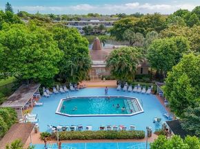 5001 NW 34th St 205, Lauderdale Lakes FL 33319