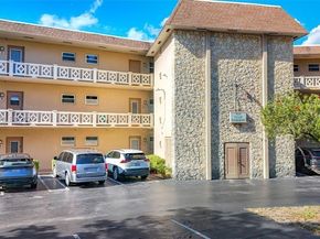 5001 NW 34th St 205, Lauderdale Lakes FL 33319