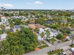 623 NE 4th St, Hallandale Beach FL 33009