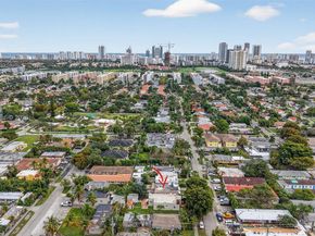 623 NE 4th St, Hallandale Beach FL 33009