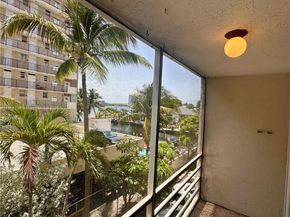 2935 NE 163rd ST 3P, North Miami Beach FL 33160