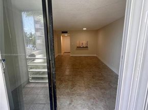 2935 NE 163rd ST 3P, North Miami Beach FL 33160