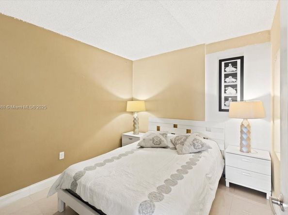 19380 Collins Ave 1602, Sunny Isles Beach FL 33160