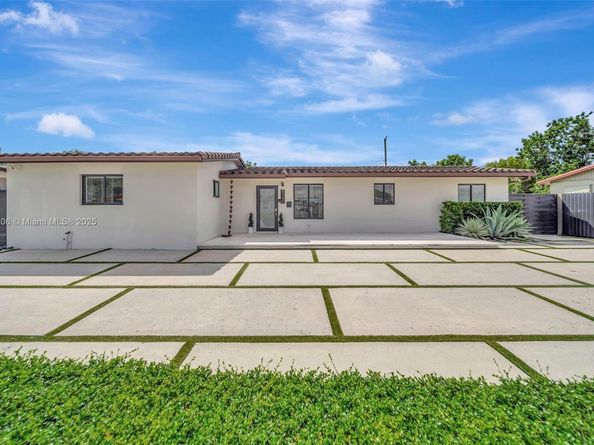8340 NW 178th St, Hialeah FL 33015
