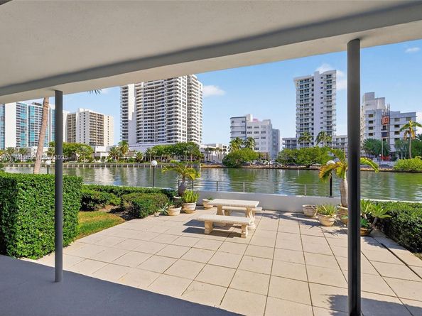 2445 Lake Pancoast Dr 4, Miami Beach FL 33140
