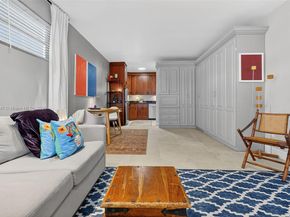 2445 Lake Pancoast Dr 4, Miami Beach FL 33140