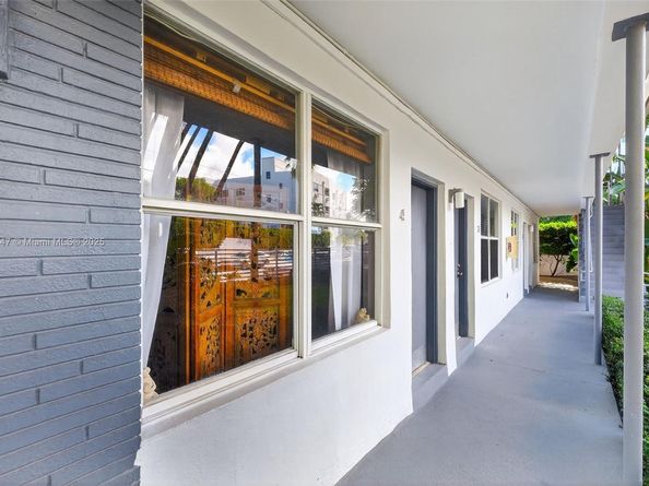 2445 Lake Pancoast Dr 4, Miami Beach FL 33140