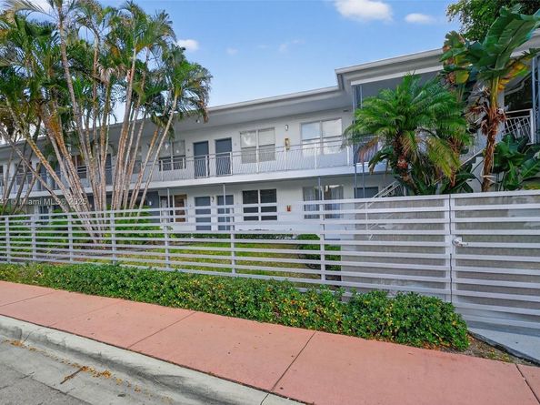 2445 Lake Pancoast Dr 4, Miami Beach FL 33140
