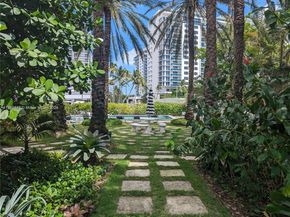 2445 Lake Pancoast Dr 4, Miami Beach FL 33140