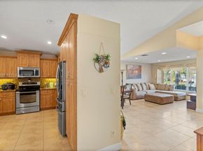 17912 SW 12th Ct, Pembroke Pines FL 33029