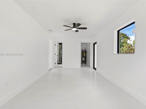 14950 NE 2nd Ave, Miami FL 33161