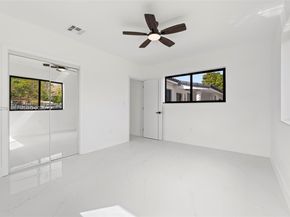 14950 NE 2nd Ave, Miami FL 33161