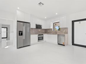 14950 NE 2nd Ave, Miami FL 33161