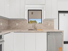 14950 NE 2nd Ave, Miami FL 33161