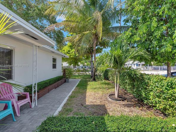 4282 NW 1st Ave, Miami FL 33127