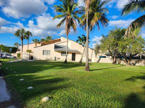 9195 Fontainebleau Blvd 6, Miami FL 33172