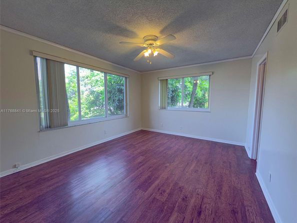 1103 NW 58th Ter 224, Sunrise FL 33313