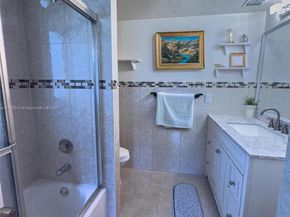 1103 NW 58th Ter 224, Sunrise FL 33313