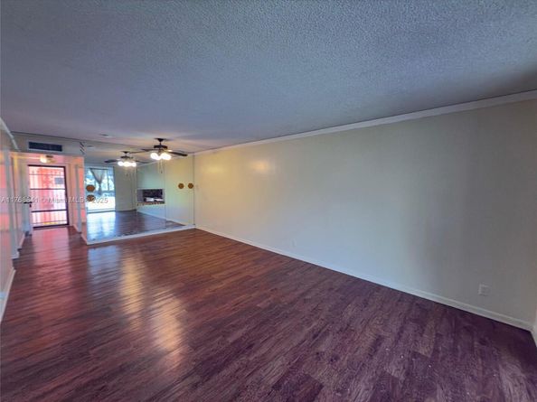 1103 NW 58th Ter 224, Sunrise FL 33313