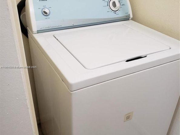 949 Riverside Dr 427, Coral Springs FL 33071