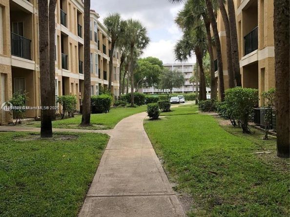 949 Riverside Dr 427, Coral Springs FL 33071