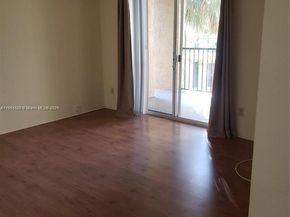 949 Riverside Dr 427, Coral Springs FL 33071