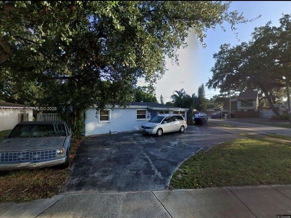 5801 Sheridan St, Hollywood FL 33021