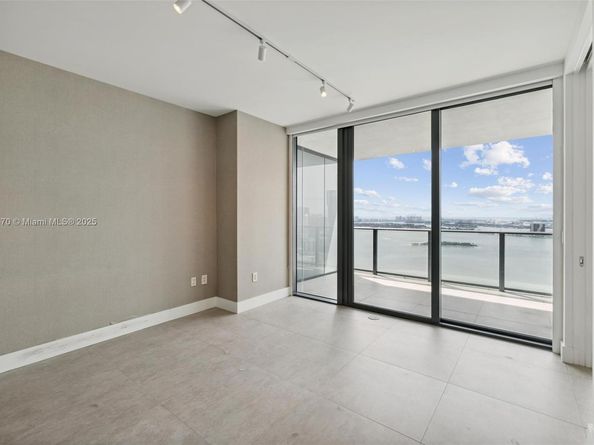 650 NE 32nd St 4203, Miami FL 33137
