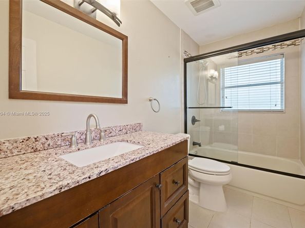 18845 NW 1st St, Pembroke Pines FL 33029