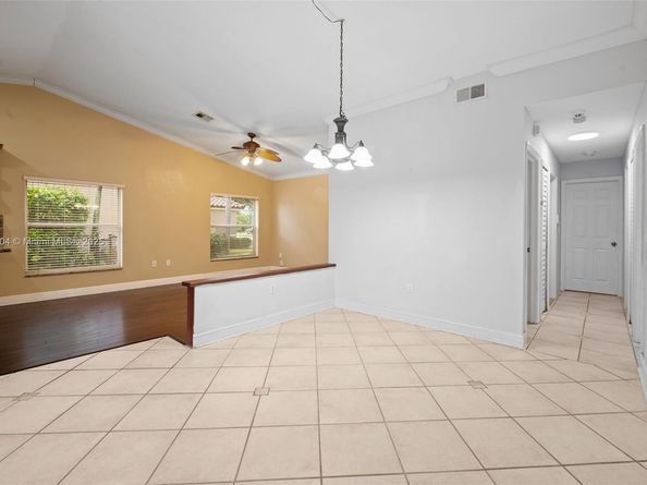 18845 NW 1st St, Pembroke Pines FL 33029