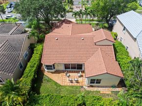 18845 NW 1st St, Pembroke Pines FL 33029