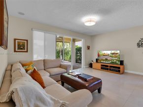 4441 Stone Ridge Way, Weston FL 33331