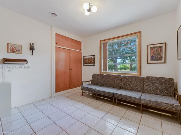 6650 SW 85th Ave, Miami FL 33143