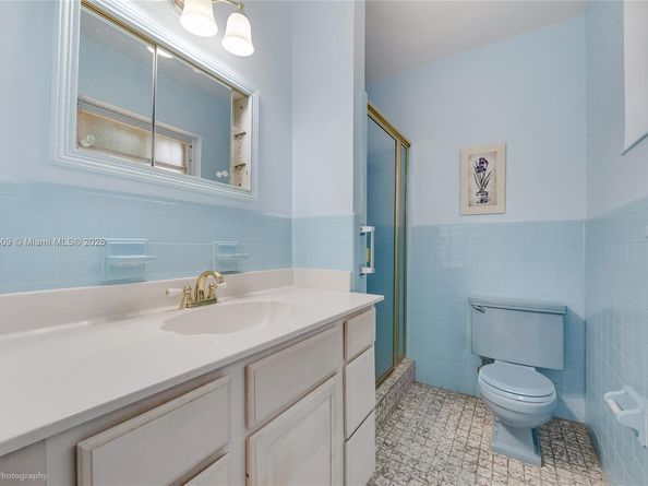 6650 SW 85th Ave, Miami FL 33143