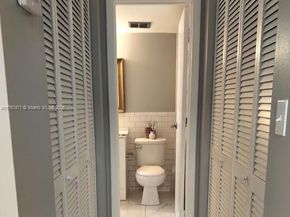 16465 NE 22nd Ave 114, North Miami Beach FL 33160