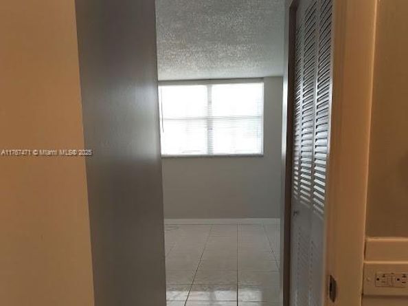 16465 NE 22nd Ave 114, North Miami Beach FL 33160