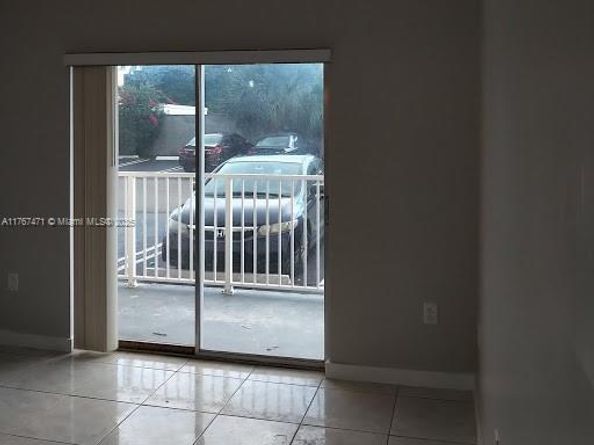 16465 NE 22nd Ave 114, North Miami Beach FL 33160