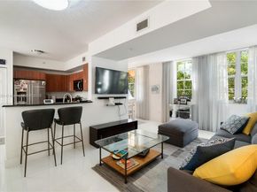 3232 SW 22nd Ter TH 115, Miami FL 33145