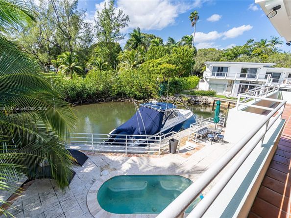 3520 Rockerman Rd, Miami FL 33133