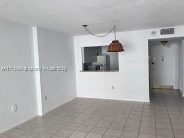 345 Ocean Dr 424, Miami Beach FL 33139