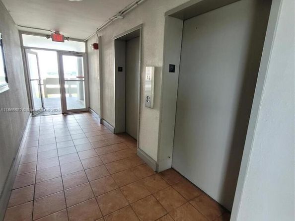 1401 NE Miami Gardens Dr 993, Miami FL 33179